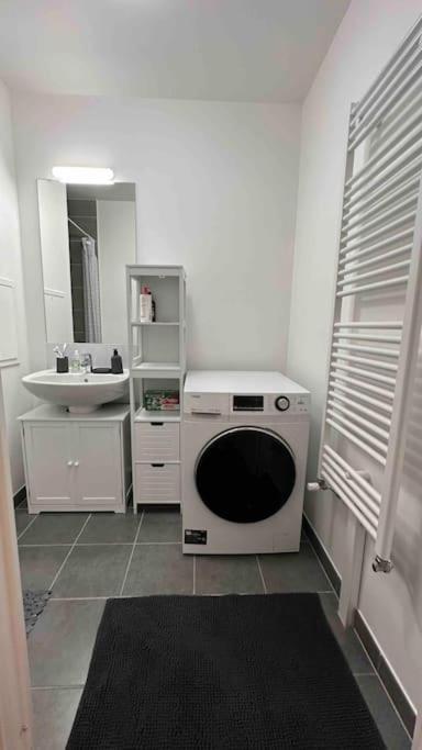 Appartement Cozy - Quartier Residentiel Melun Exterior foto